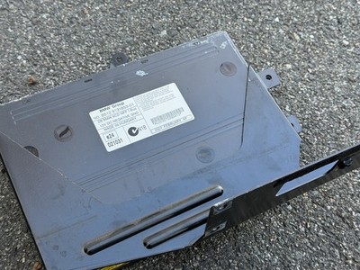 BMW OEM CD Changer 6 Disc 6512-9131853 E46 E39 E53 w/ Bracket
