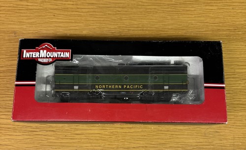 Locomotora InterMountain 49614 escala HO EMD F-3B Northern Pacific The Regal Line | Zustand: New