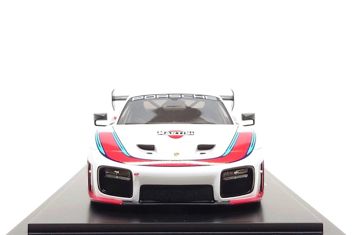 Spark 1:18 Porsche 935 #70 Martini Racing (Dealer Edition) | eBay