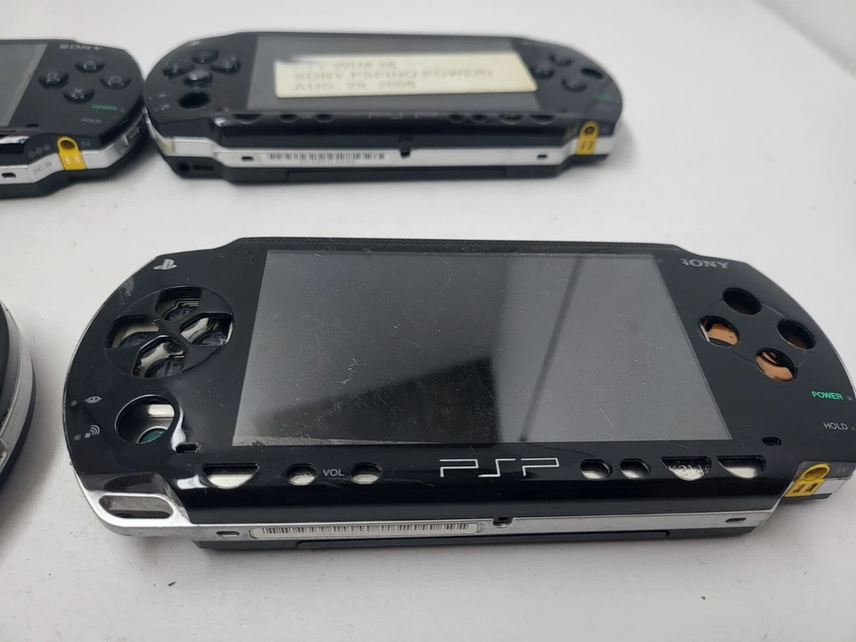 Lote de 4 consolas Sony PSP 1001 SOLO para piezas no funcionan rotas dañadas #U13 Foto 3 de 4