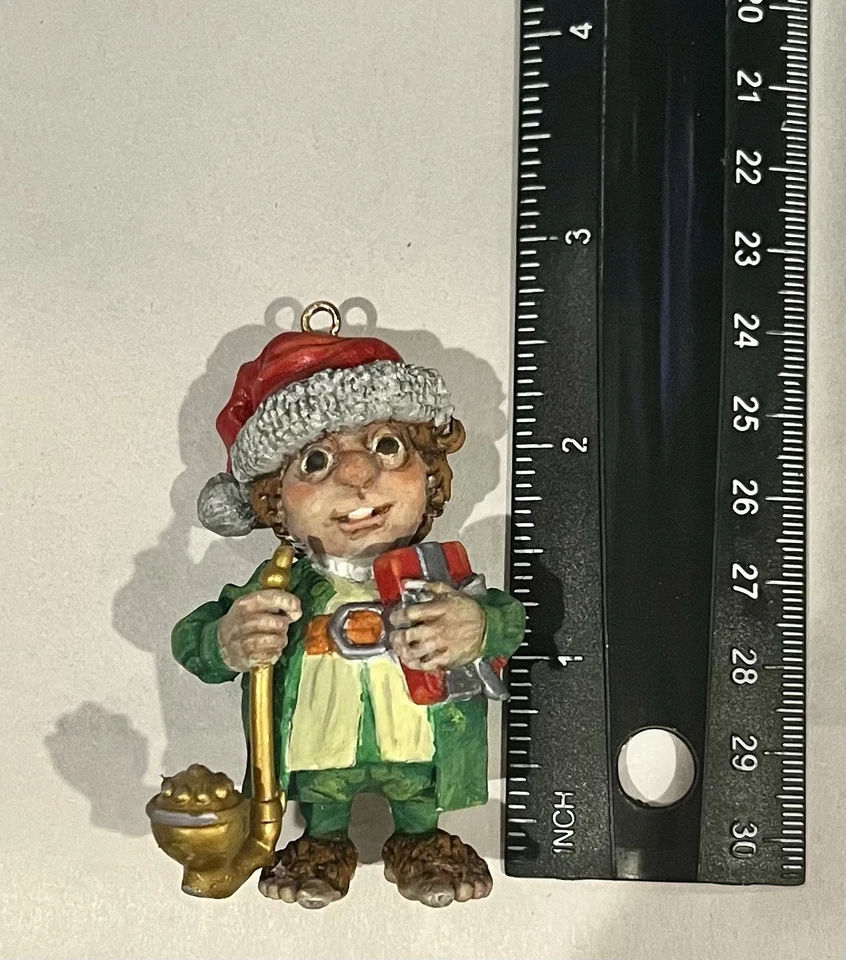 Bilbo Bolsones Resina Pintada Adorno de Navidad El Hobbit Rankin Bajo 2.85” Foto 4 de 4