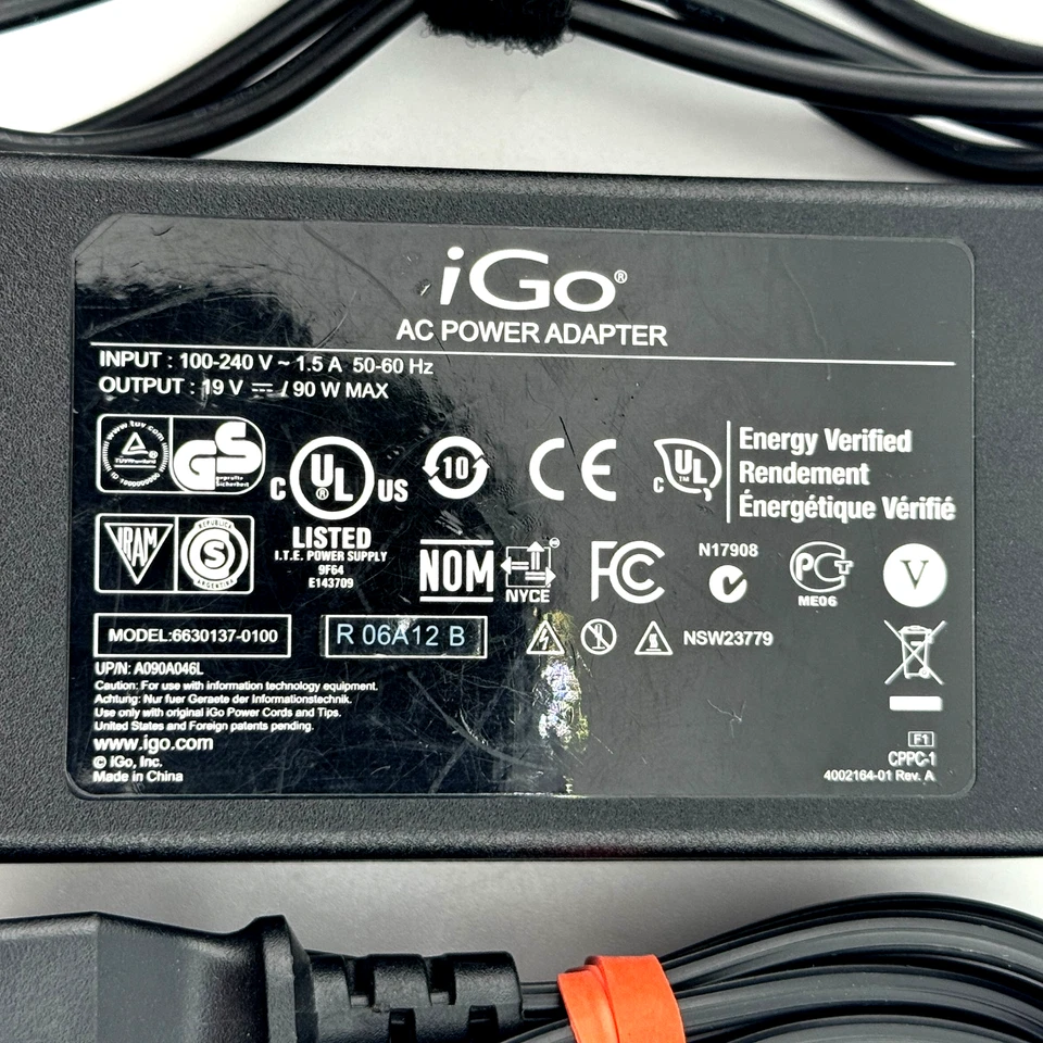 OEM - iGo AC Power Adapter 6630137-0100 19V 90W MAX / Free Fast Shipping. - Image 2 of 4