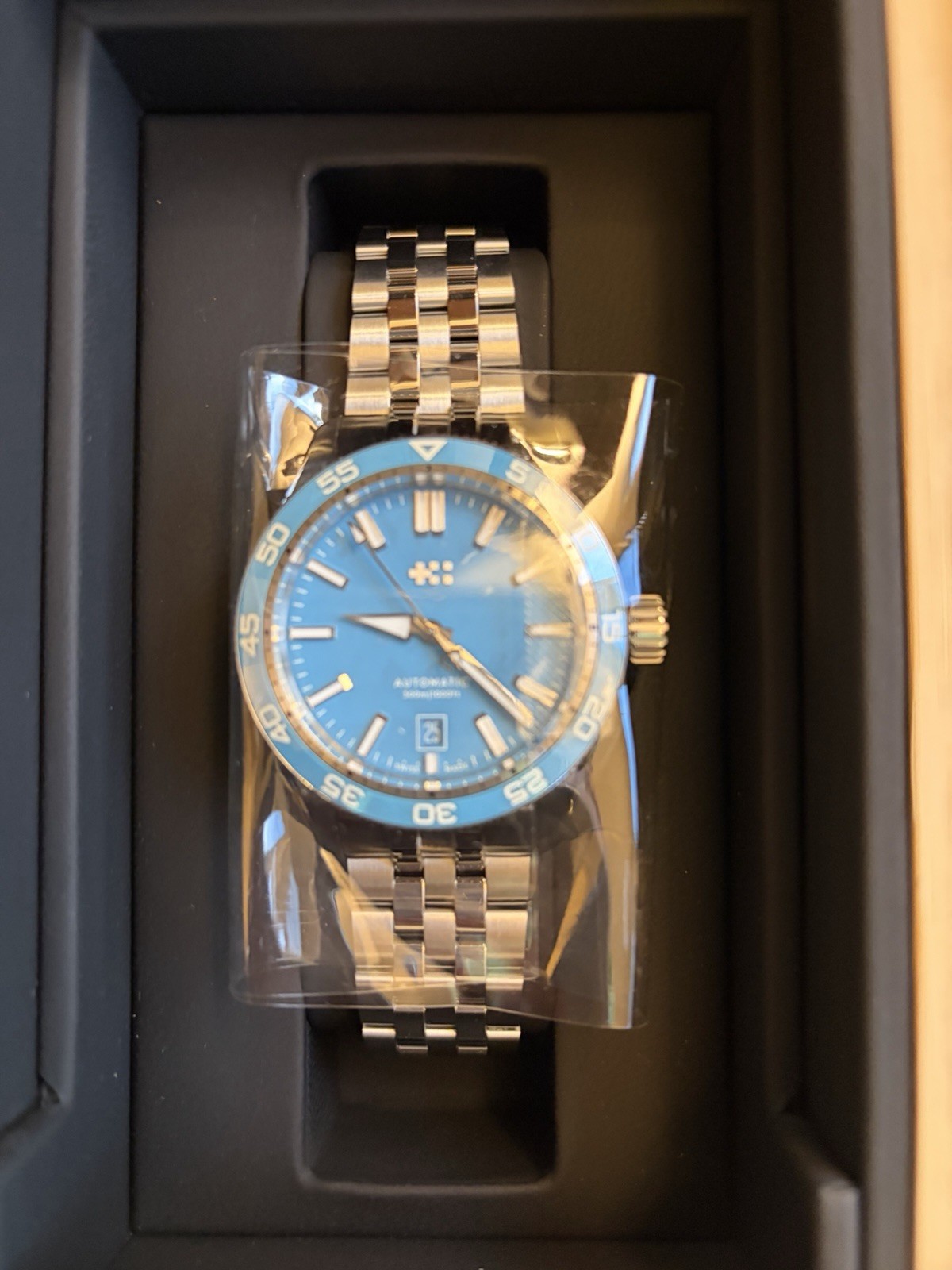 New Discontinued Christopher Ward C60 Trident 300 Consort Bracelet Pool Blue 40
