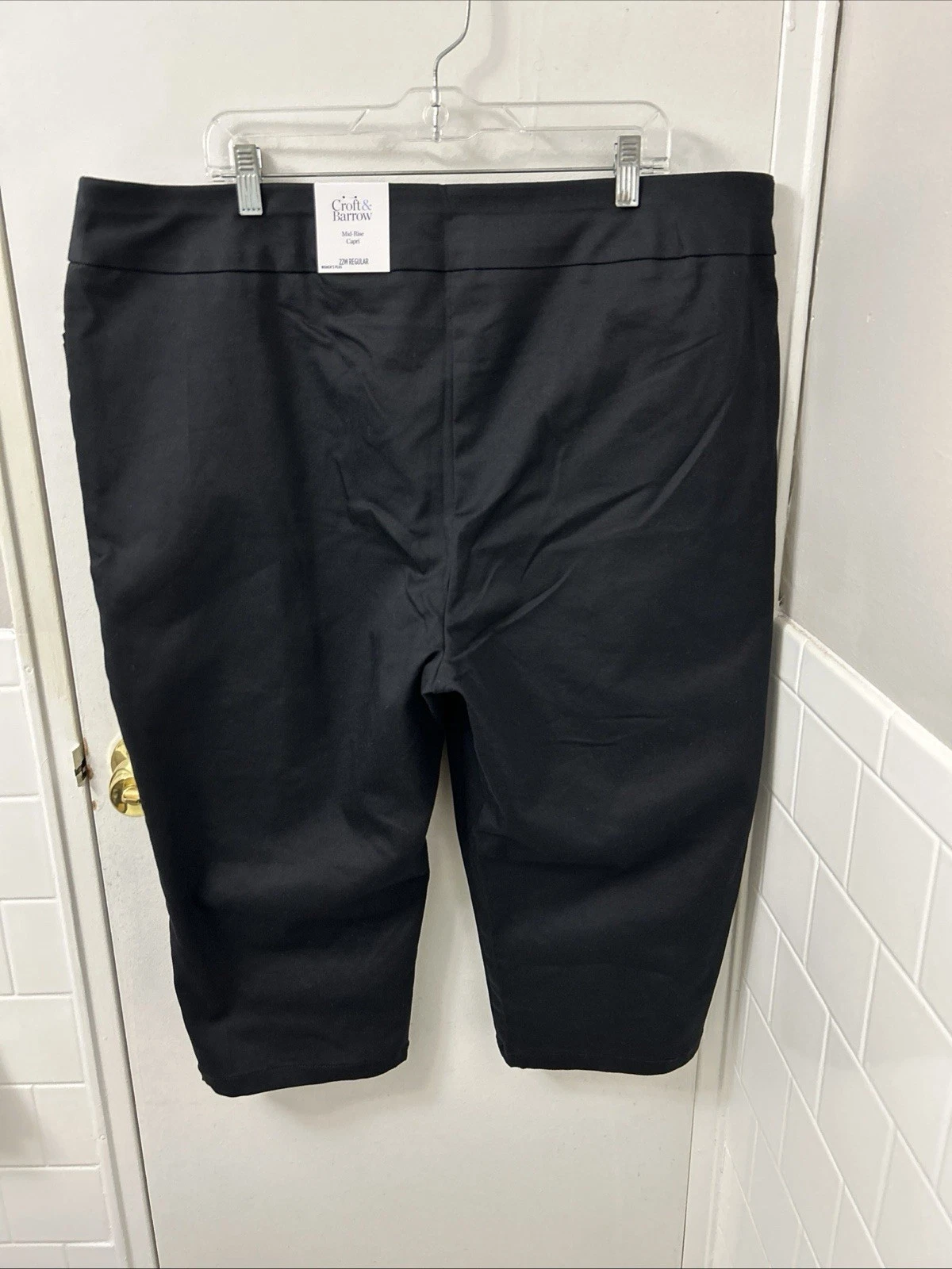 Croft & Barrow Effortless Stretch Capri Pants Womens 22W 20L Black Mid Rise NWT