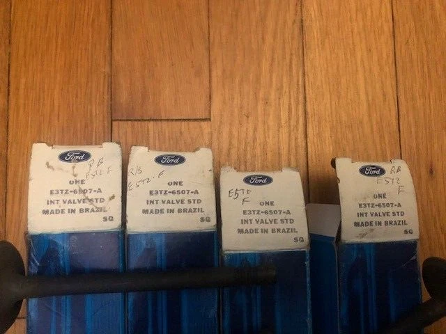 Nuevo de Lote Antiguo 1987-1989 Ford Bronco F150 F250 F3504.9L 300CI Válvulas de admisión E5TZ-6507-A Foto 2 de 2