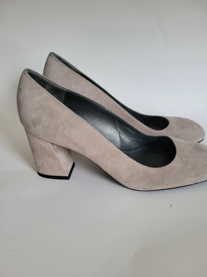 Zapatos de salón Stuart Weitzman Mary beige gamuza tacón bloque talla 8 1/2 nuevos carrera sin cordones Foto 3 de 4