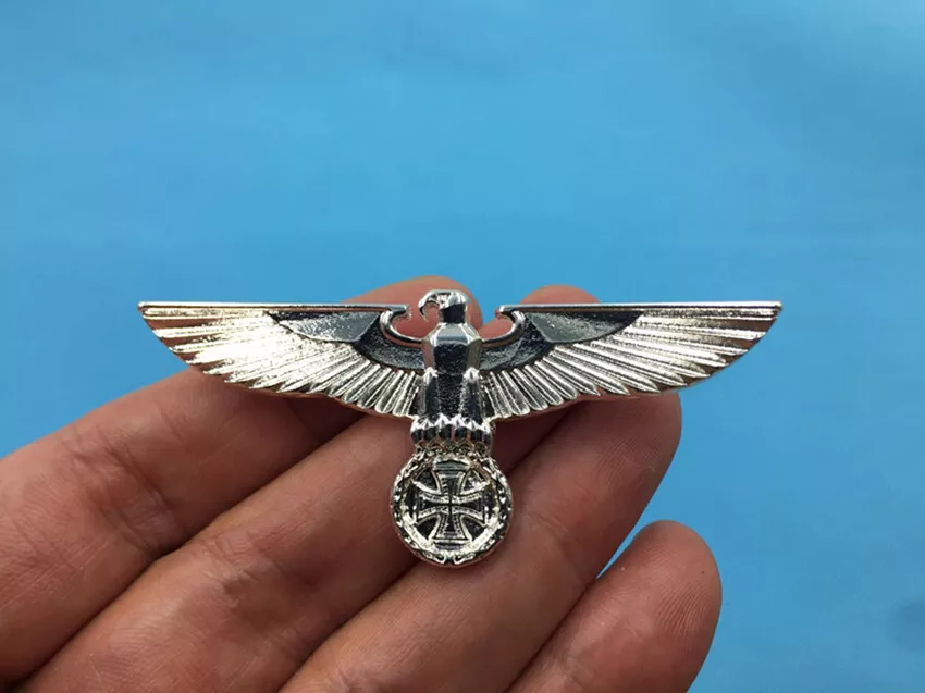 nazi german eagle medal