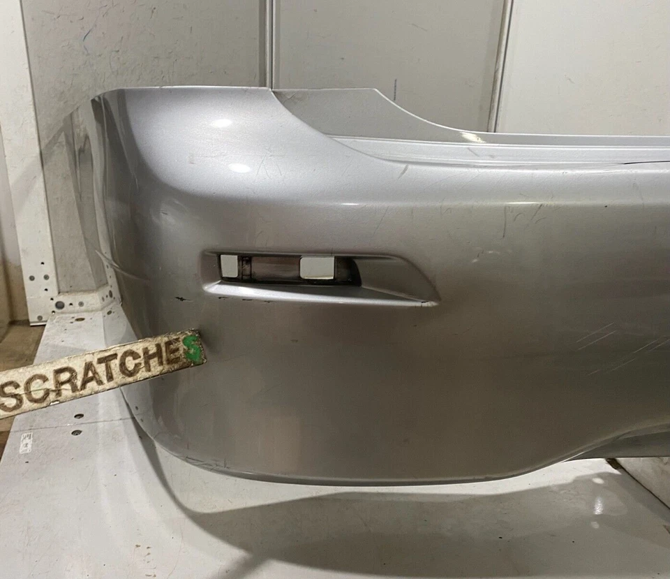 Cubierta de parachoques trasero Nissan Quest S/SL/SV/LE/PLATINUM 2011-2017 OEM 85022-1JA0H Foto 4 de 4