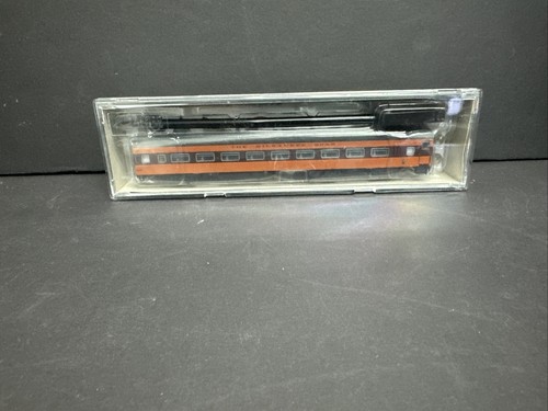 RAPIDO 500068 N-SCALE MILWAUKEE ROAD MILW HIAWATHA COACH PASSENGER CAR #546