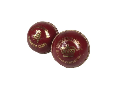 1 X Kookaburra Youths County Club Red Leather Cricket Ball Brand New - Image 1 of 2