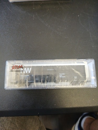 33663 Escala N 50' FGE BOX CAR NORFOLK AND WESTERN 296849 | Condition: New