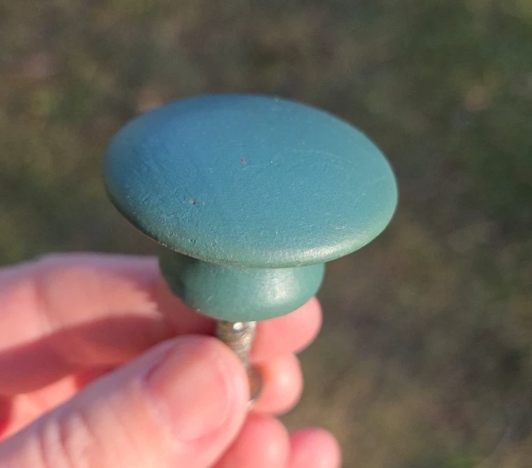 Lote De Colección De 8 Perillas De Madera Redondas Tiradores De Cajón Manijas De Gabinete Verde 1.5 Pulgadas Foto 2 de 4