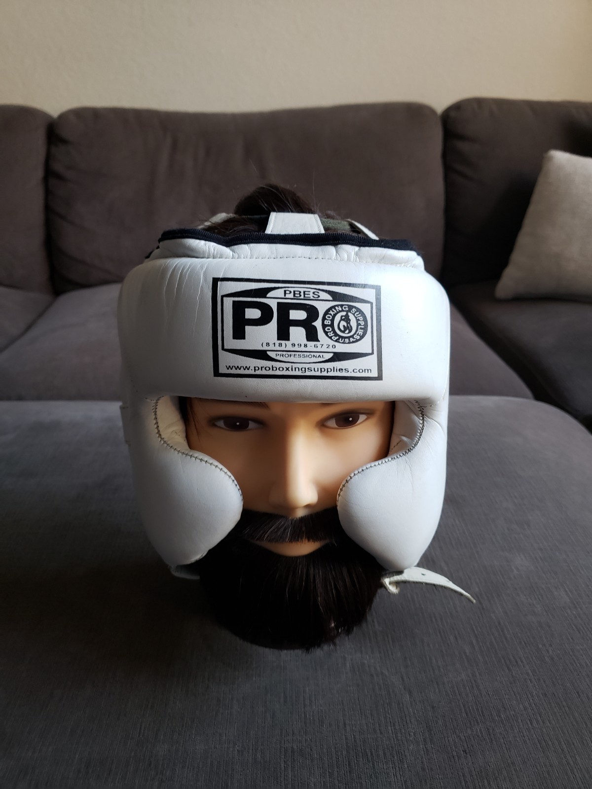Vintage Pro Boxing Supplies White Boxing Headgear Size Large - GOOD CLEAN COND! 