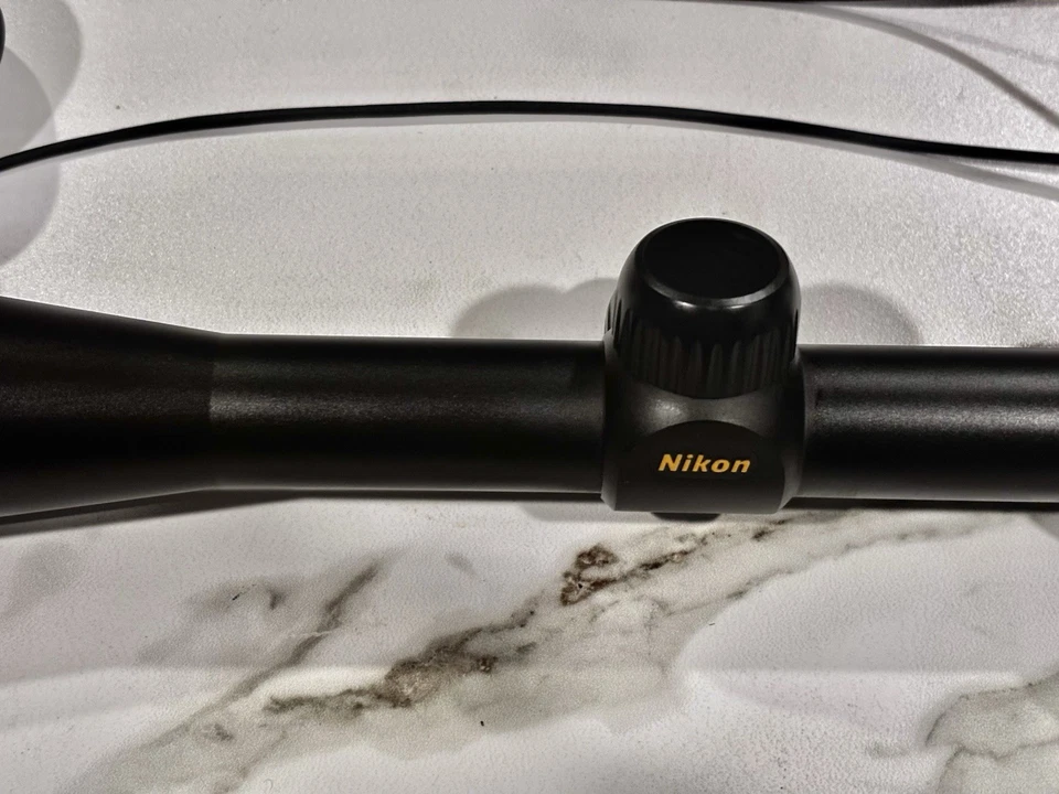 Nikon 4-12x40mm BDC Active Target Ultimate Predator retícula de caza como nueva Foto 3 de 4