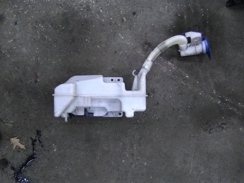 12-20 Volkswagon Passat Wash Reservoir - Picture 4 of 12