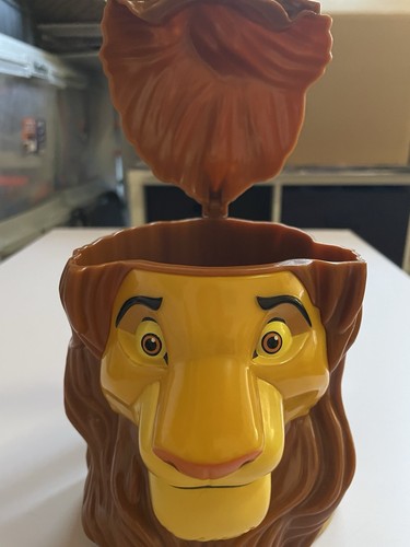 Taza de recuerdo retro Rey León Simba RINGLING BROS con tapa coleccionable - Imagen 7 de 8