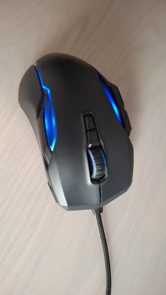 Roccat Kone AIMO Gaming Maus schwarz, USB, 100 bis 16.000 DPI