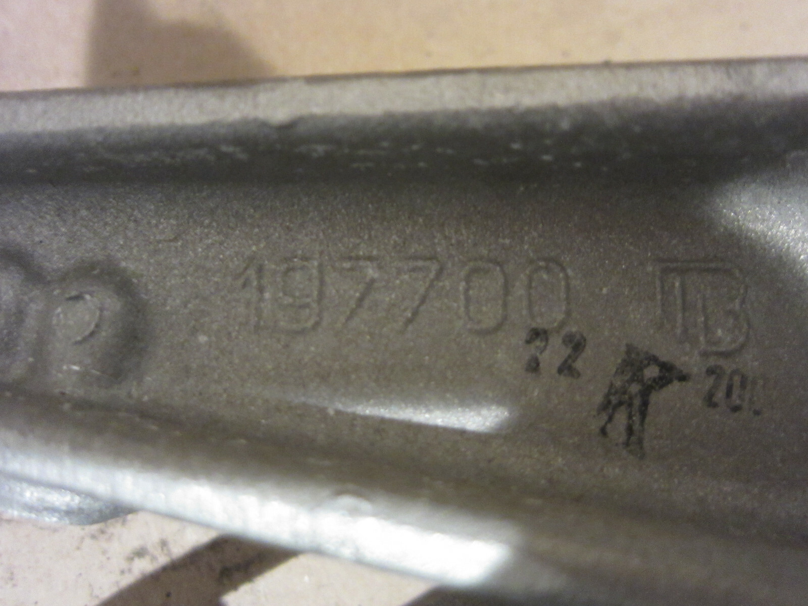 Ferrari 430 - Steering Column Support With Bracket - P/N 197700