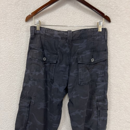 Levi’s Cargo Pants Men’s 30x30 Gray Blue Camouflage Loose Fit Straight Leg NWT - Picture 10 of 11