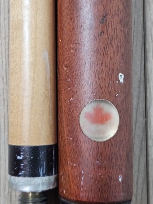 Vtg Dufferin Zodiac 21oz 2 Piece Pool Cue Stick Red Maple Leaf Logo Canada