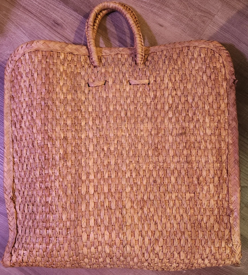 Vintage Cancun Mexico Straw Wicker Large Woven Bag Handbag w/ Handles  - Image 4 of 4