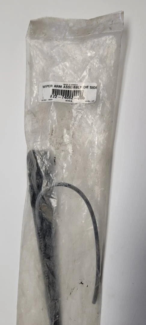 Genuine Freightliner Wiper Arm Assembly LH Part # 105089, A22  