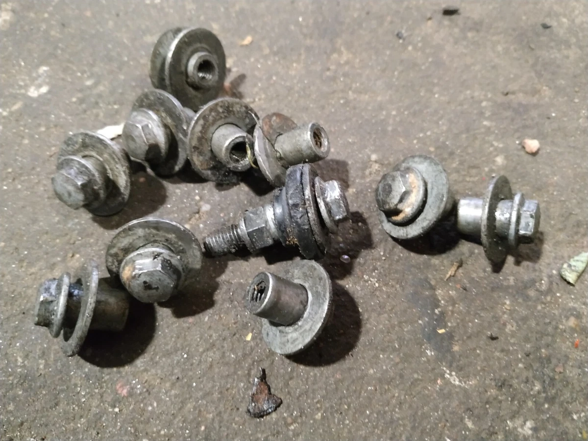 10 x BMW E36 E39 E46 Z3 M50 M52 M54 S52 VALVE ROCKER COVER BOLTS  