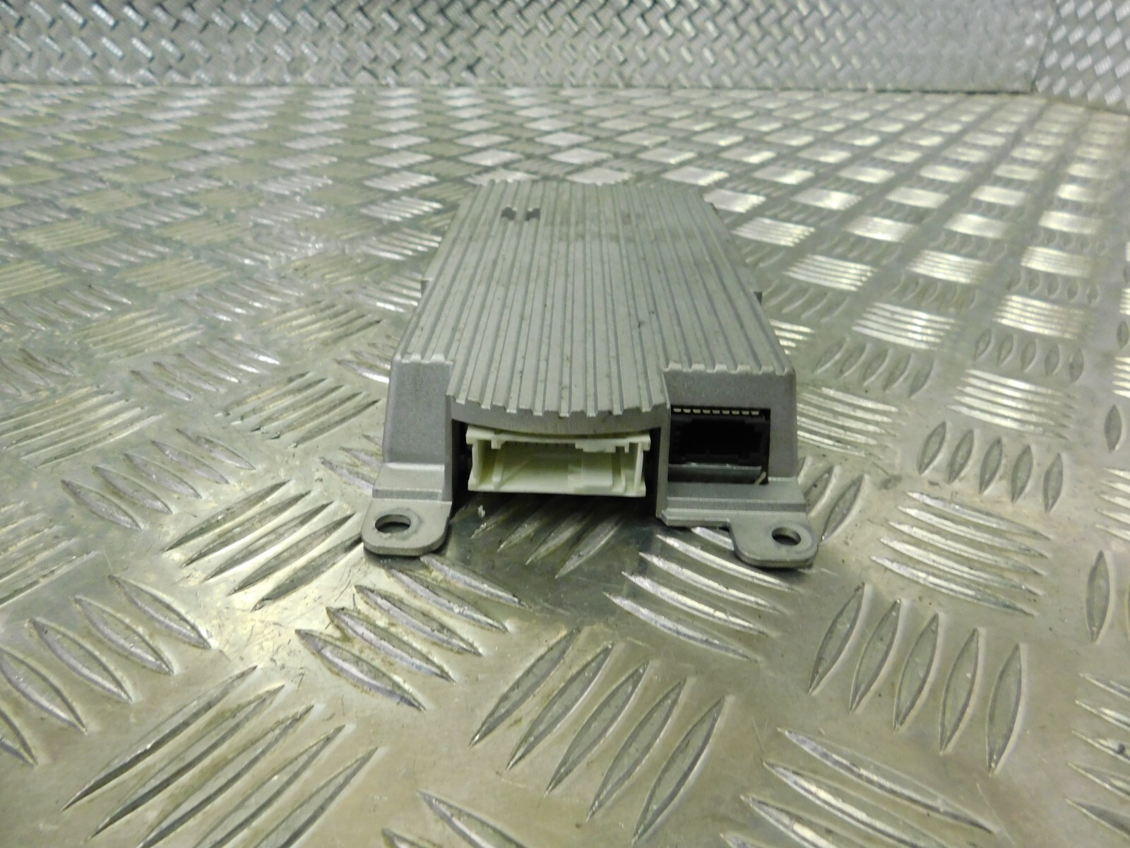 9257150 Bmw 5 Series F10 F11 Handsfree Bluetooth Control Module