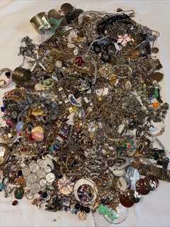 13 Pounds Vintage To Now Costume Jewelry For Parts And Crafts #63