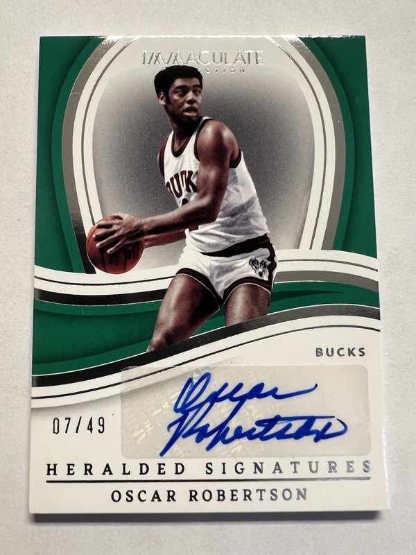 2022-23 Paini Immaculate Oscar Robertson Auto /49 Heralded Signatures #IHS-OSC