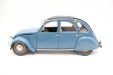 SOLIDO - 1/17 - 1/18 - CITROEN 2CV DE 1966 - BLEU - N° 200297 -