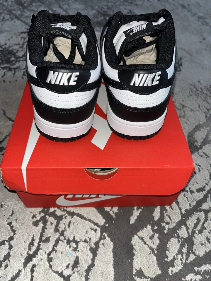 Talla 7.5 - Nike Dunk Low Negro Blanco W Foto 4 de 4