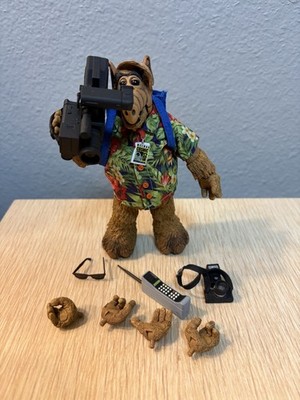 NECA ALF Ultimate Cosmic Con Figure 2023 SDCC Exclusive Loose