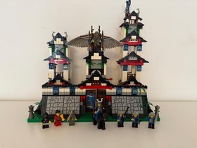 Lego Castle Ninja 6093:Flying Ninja Fortress Complete with Instructions