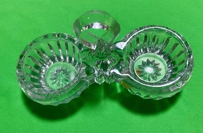 SALERON SALIERE POIVRIERE avec anse - Ancienne - en Verre ou cristal long 14 cm - Photo 1/4