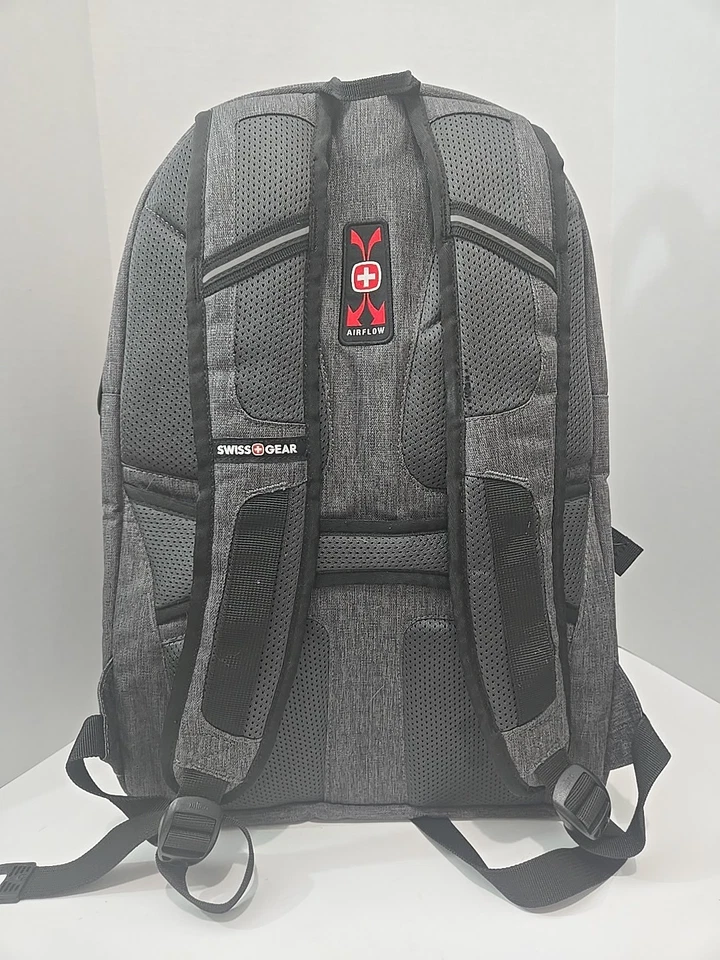 Mochila para portátil Swiss Gear Airflow negra ligeramente usada Foto 3 de 4
