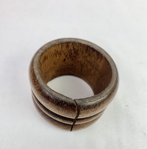 Vintage Dark Maple Wood Napkin Rings Holiday Dinner Set of 8 Rustic Nature - Picture 6 of 7