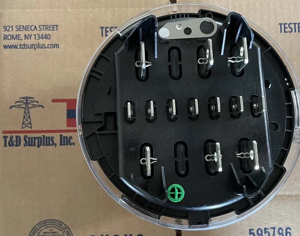 GE, GENERAL ELECTRIC WATTHOUR METER KWH, KV2C, FM36S (6S) 13 LUGS, 4W, 120-480V, - Image 2 of 4