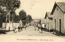 *29946 cpa Camp de Sathonay - allée centrale