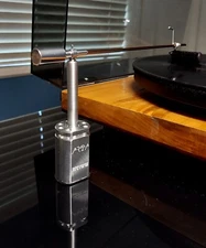 RECORD CLEANING ARM. Free standing. Dust Bug.