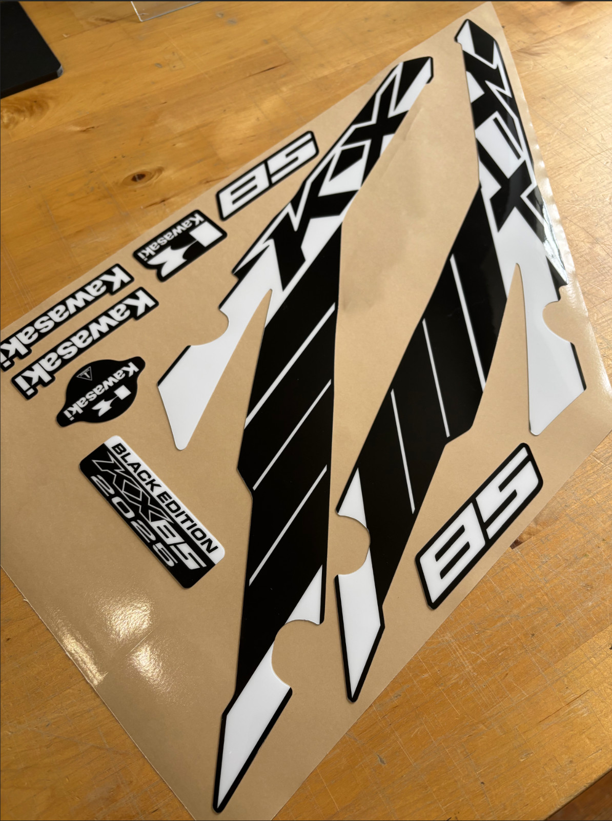 Kit déco 85 KX 2025 autocollant KX85 25 noir blanc personnalisation moto