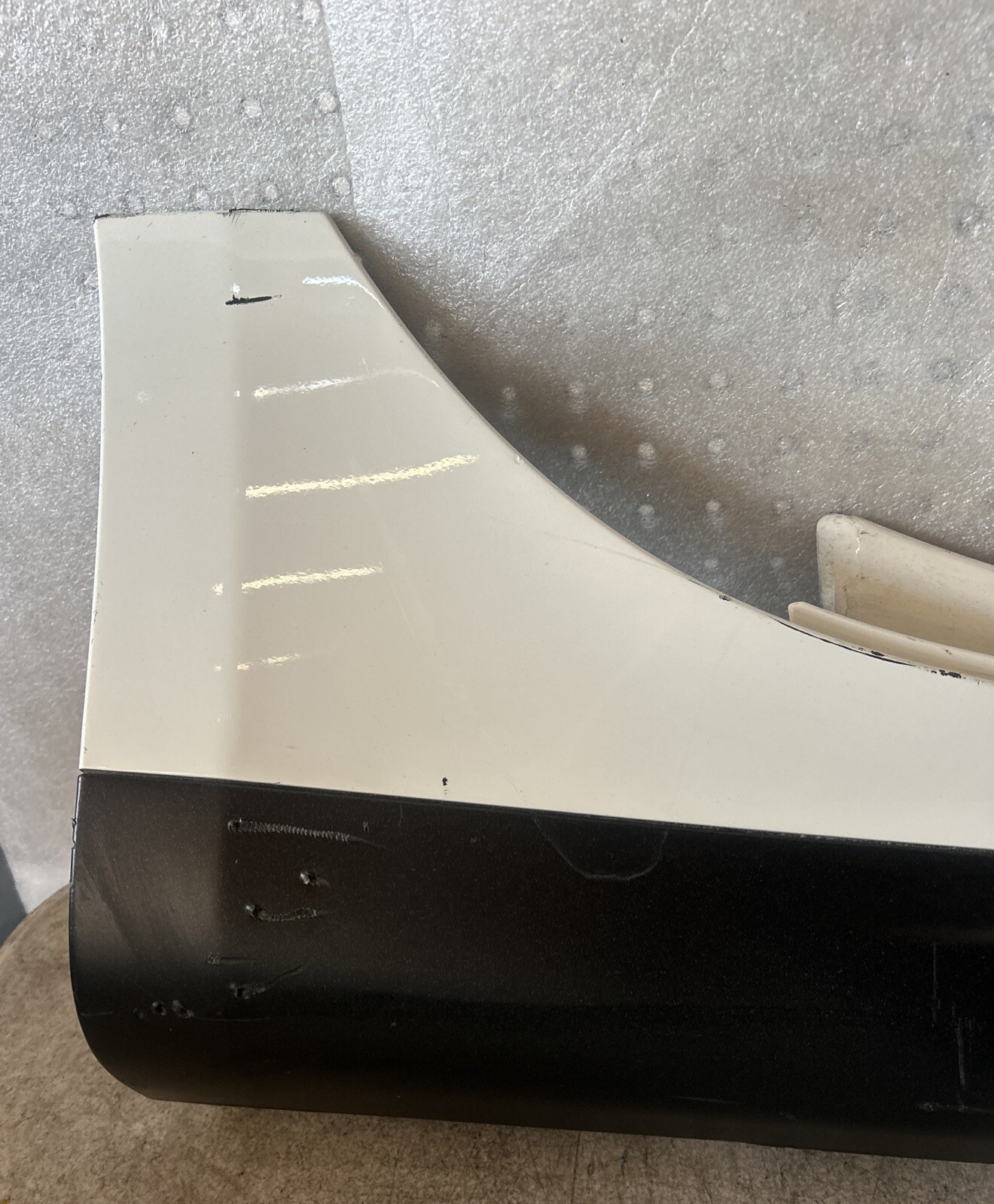2014 - 2024 MASERATI GHIBLI RIGHT ROCKER MOLDING COVER OEM 670010791