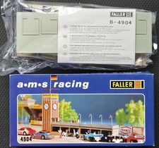 Faller AMS 4904 -- Boxengasse in OVP, 70 Jahre Spielzeug  #DEZ4229