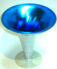 Steuben Blue Aurene &Calcite Art Glass Footed Trumpet Vase Great Color&Condition