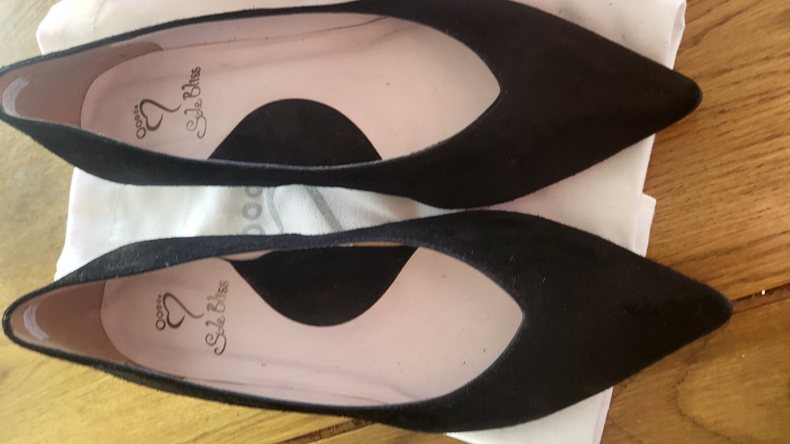 Sole Bliss ladies suede shoes size 5 kitten heel eBay