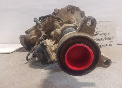 2000-2006 Toyota Tundra Front Axle Differential Carrier Assembly OEM 3