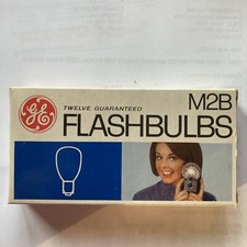 NOS M2B GE Flashbulbs
