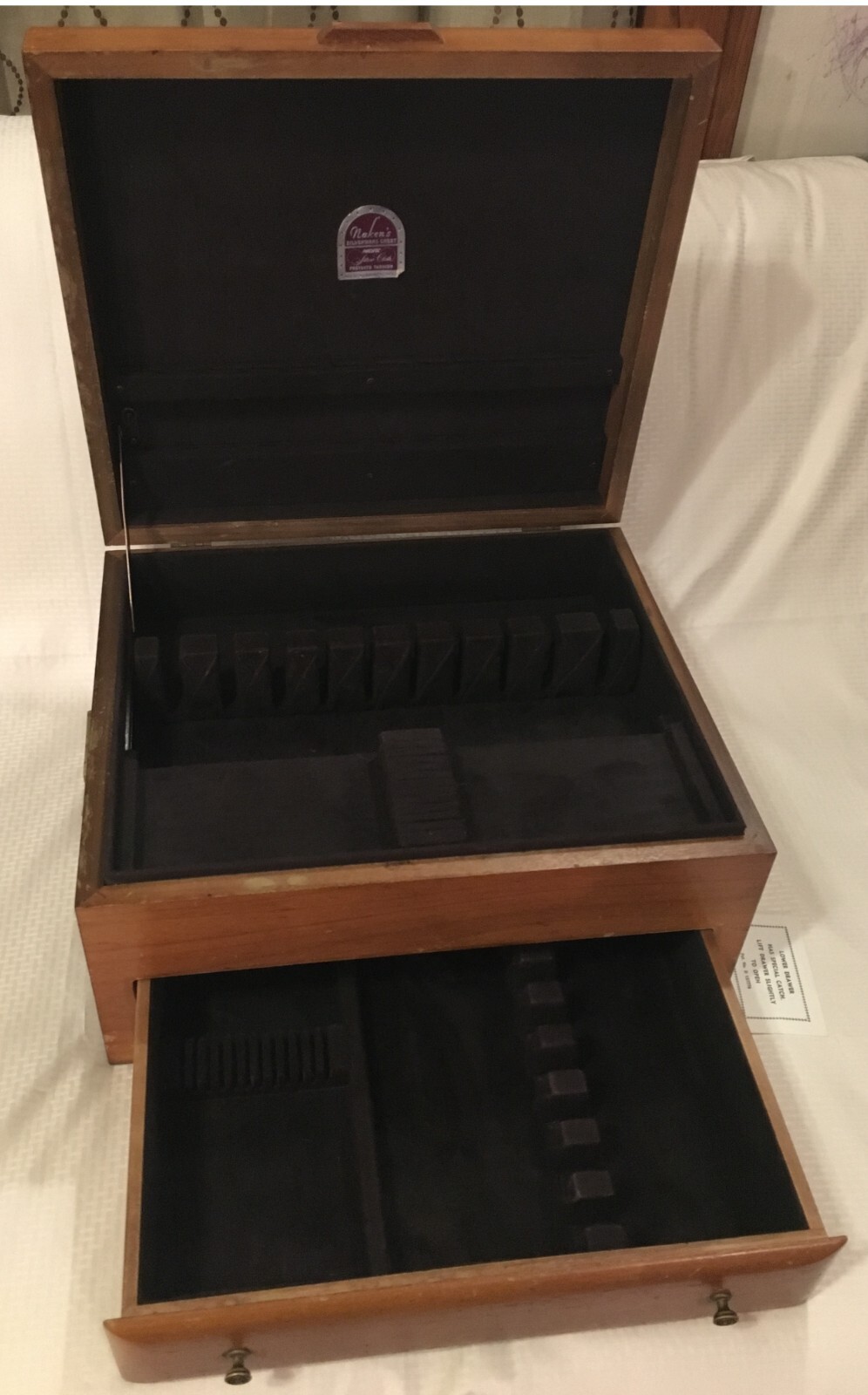 Naken's Pacific Silver Cloth Flatware Wood Storage Chest Box 16 1/2" x