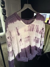 Women s Purple/White Tie-Dye V-Neck Pullover Sweatshirt Lightweight Knit Size M