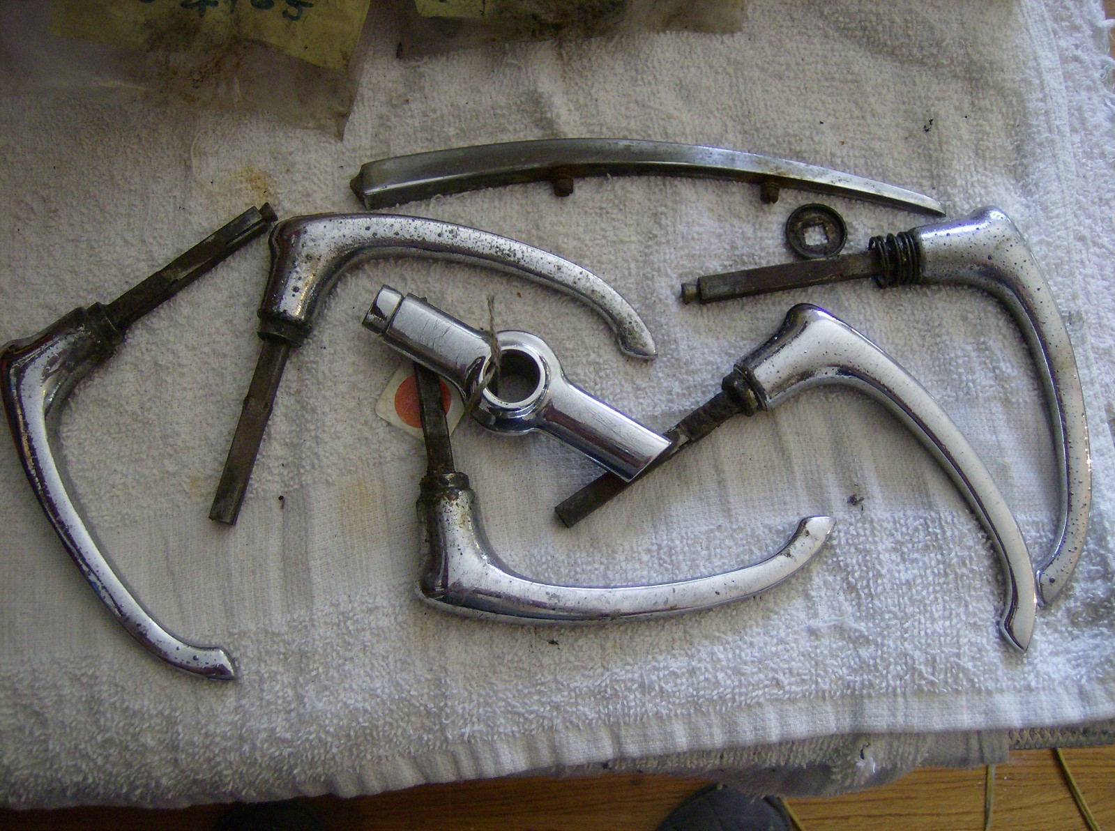 BENTLEY R TYPE? MKVI? CHROME PARTS 1950S; ROLLS-ROYCE